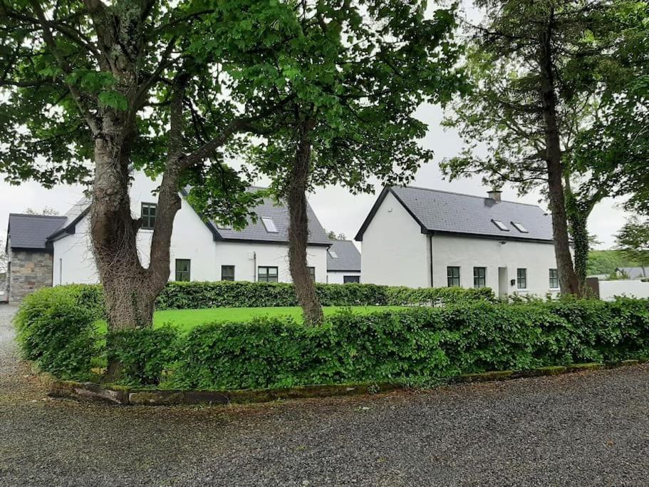 Traditional Cosy Cottage With Beautiful Views Westport Exterior foto